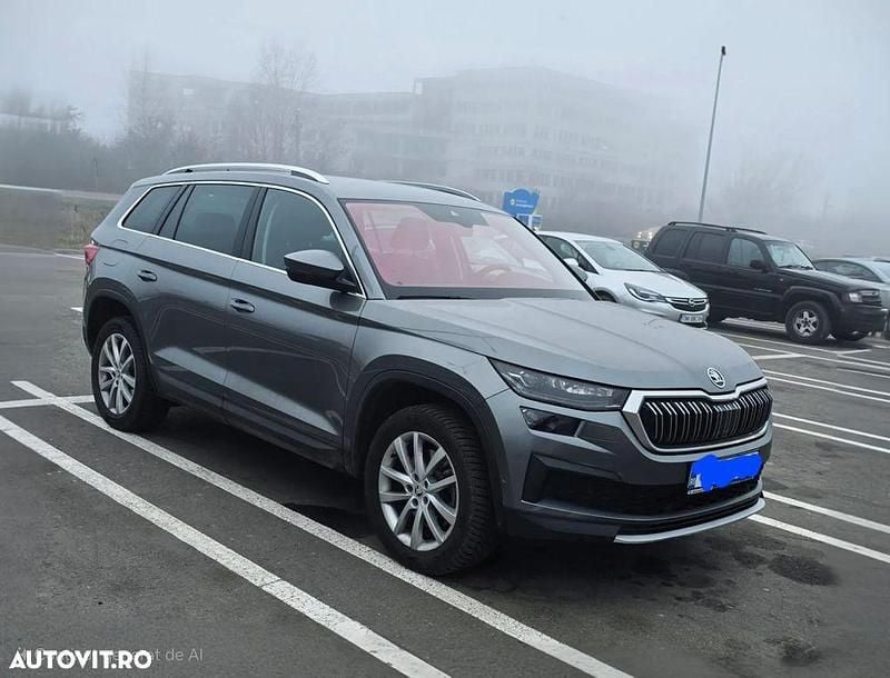 Culoaregri Utilizat 2022 Skoda Kodiaq Style SUV | 29.500 EUR - Imagine 1/4