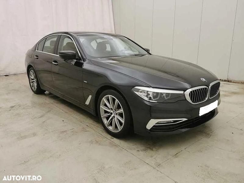 Culoarenegru Utilizat 2017 BMW 520 Comfort Edition Berlinǎ | 24.000 EUR (Puțin scump) - Imagine 1/4