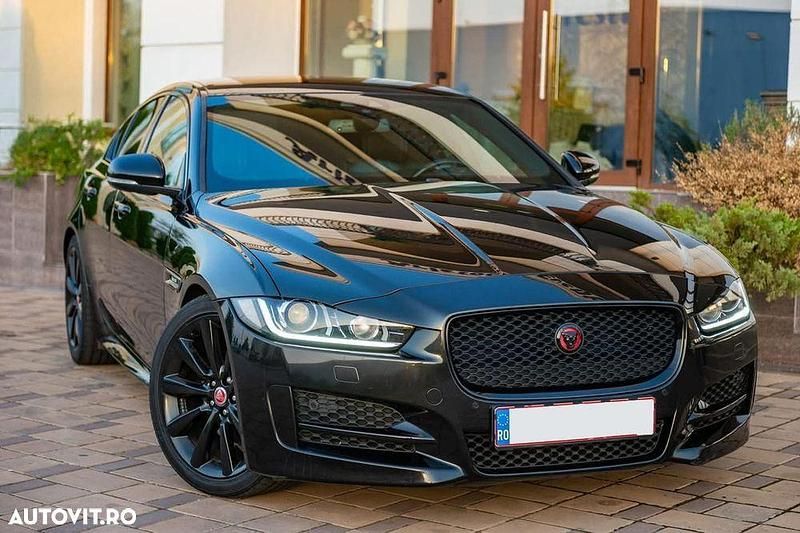 Second-hand Jaguar XE Portfolio 163 CP (119 kW) 2017 Culoarenegru Berlinǎ
