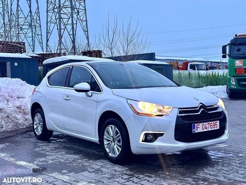 Second-hand Citroën DS4 Chic 120 CP (88 kW) 2014 Culoarealb Hatchback