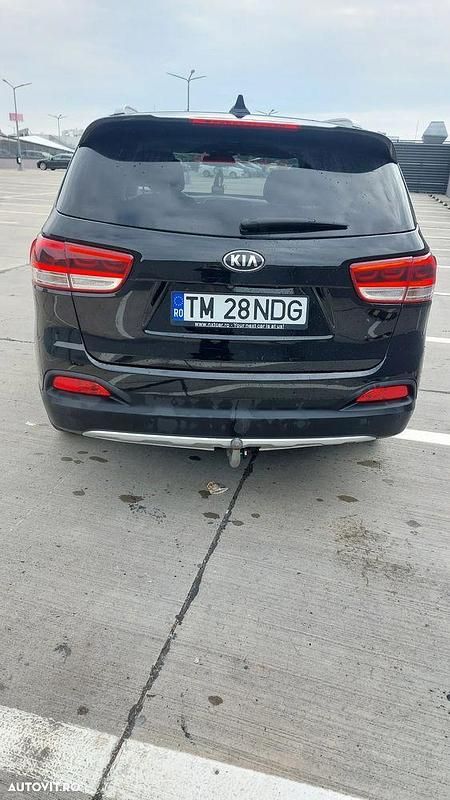 Second-hand Kia Sorento Platinum Edition 200 CP (147 kW) 2015 Culoarenegru SUV