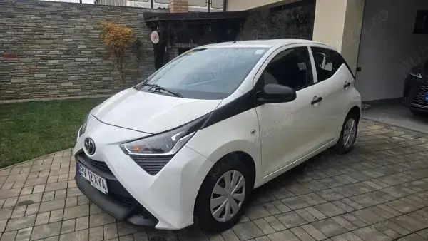 Alb Utilizat 2020 Toyota Aygo Hatchback | 6.999 EUR (Preț bun) - Imagine 1/4