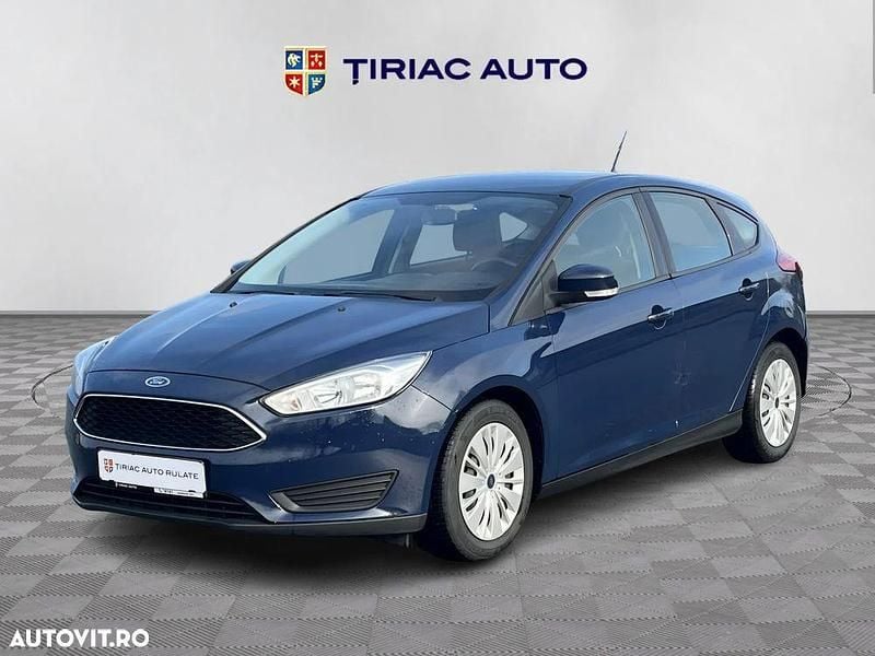 Second-hand Ford Focus Trend 100 CP (73 kW) 2017 Culoarealbastru Hatchback