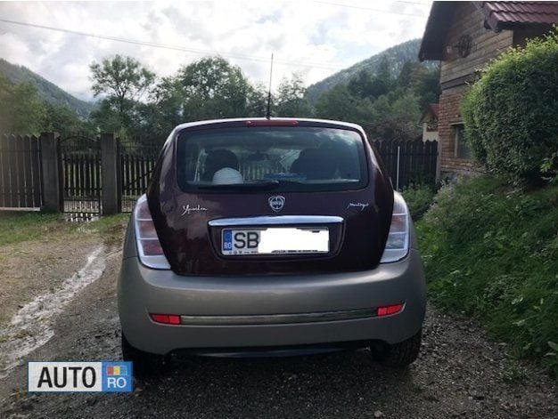 Second-hand Lancia Ypsilon 90 CP (66 kW) 2009 Alta Hatchback