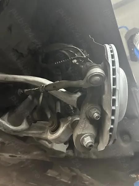 Second-hand BMW 520 184 CP (135 kW) 2014 Berlinǎ