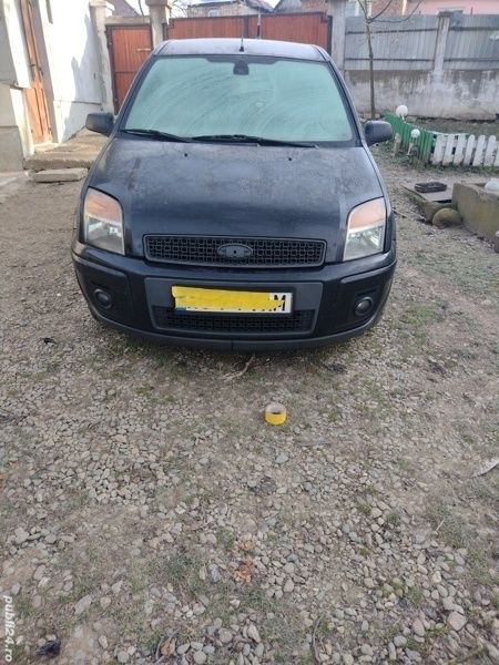 Utilizat 2007 Ford Fusion | 1.750 EUR (Preț OK) - Imagine 1/4
