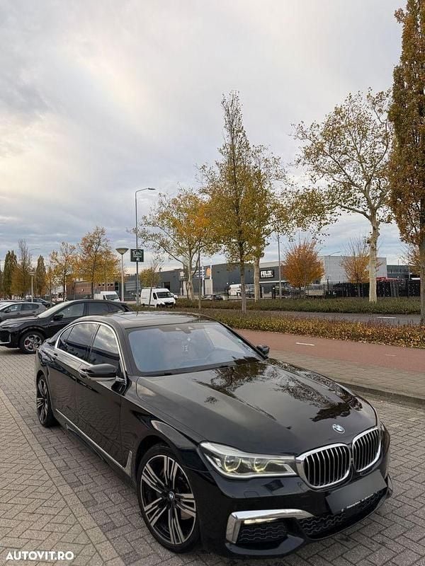 Second-hand BMW 730L Luxury Line 265 CP (194 kW) 2016 Culoarenegru Berlinǎ