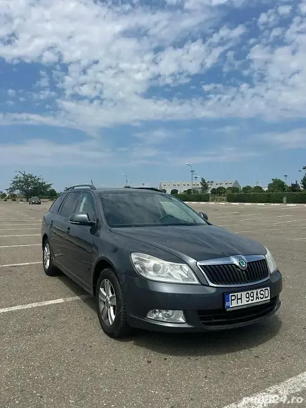 Utilizat 2011 Skoda Octavia Break | 5.200 EUR (Preț OK) - Imagine 1/4