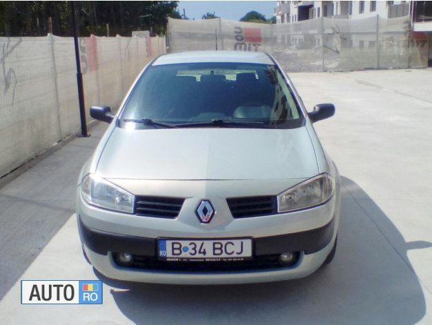 Second-hand Renault Mégane II 115 CP (84 kW) 2003 Argintiu Hatchback