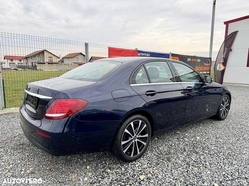 Second-hand Mercedes E200 Avantgarde 160 CP (117 kW) 2019 Culoarealbastru Berlinǎ