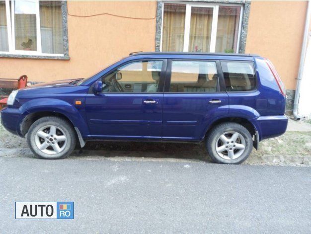 Second-hand Nissan X-Trail 114 CP (83 kW) 2003 Albastru SUV