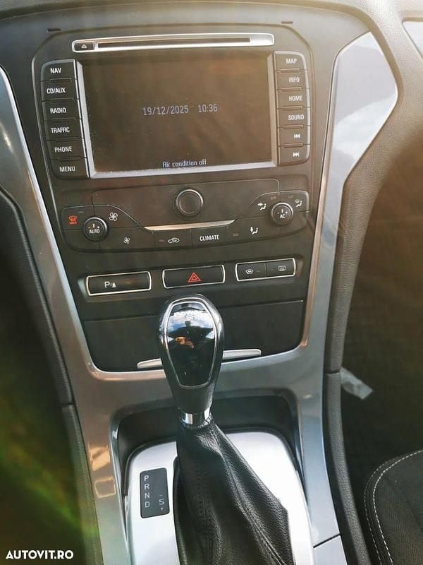 Second-hand Ford Mondeo Titanium 140 CP (102 kW) 2012 Culoaregri Break