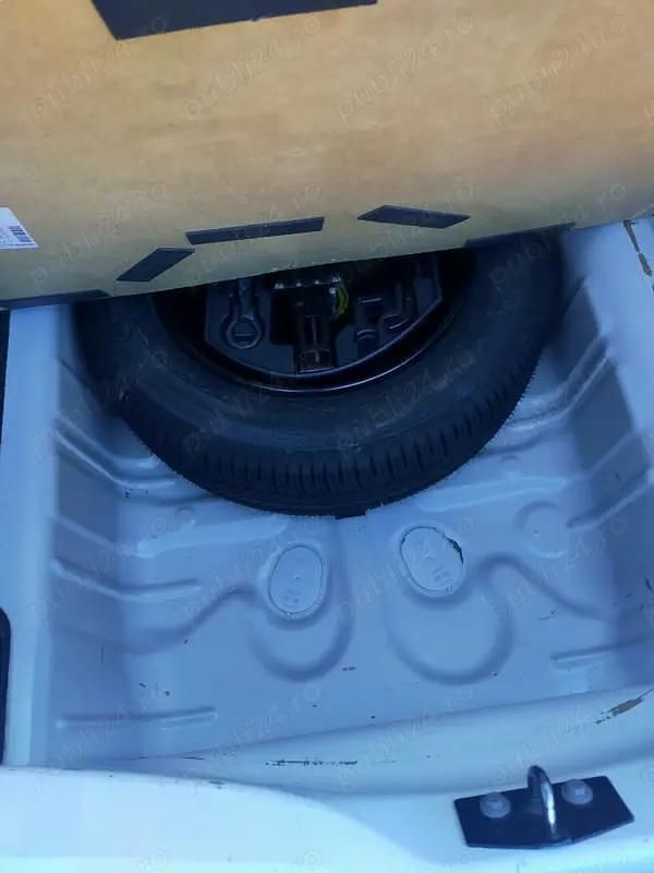 Utilizat 2017 Citroën C-Elysee I Berlinǎ | 5.200 EUR (Preț bun) - Imagine 1/4