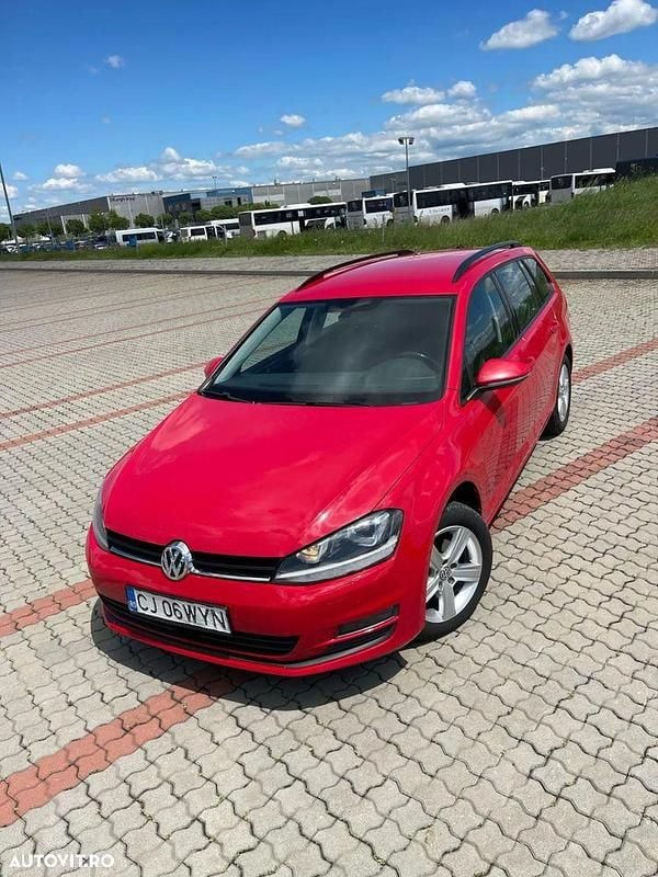 Culoarerosu Utilizat 2017 VW Golf VII Comfortline Break | 6.990 EUR (Super Preț) - Imagine 1/4