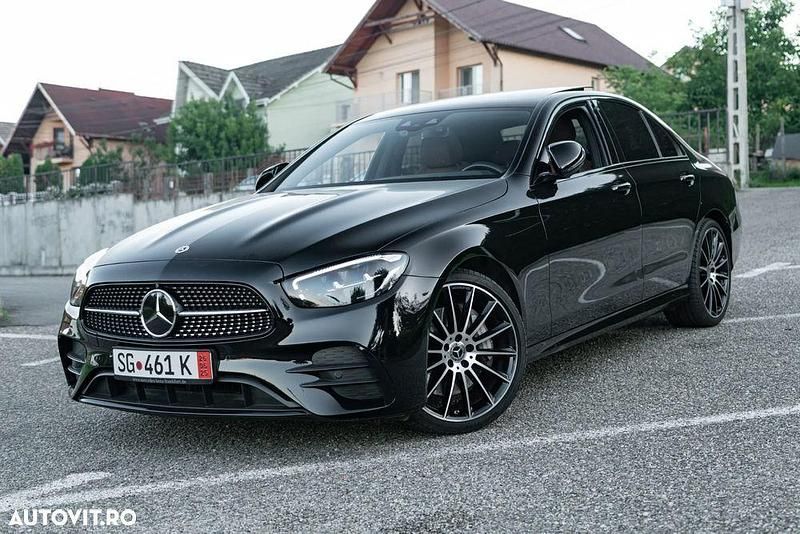 Culoarenegru Utilizat 2023 Mercedes E450 Berlinǎ | 49.000 EUR - Imagine 1/4