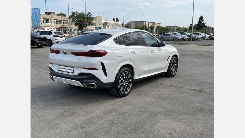 Second-hand BMW X6 M Sport 381 CP (280 kW) 2024 Mineral white metallic metalizat SUV