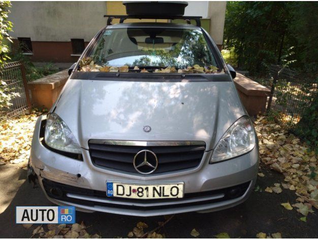 Argintiu Utilizat 2010 Mercedes A170 Hatchback | 1.600 EUR - Imagine 1/3