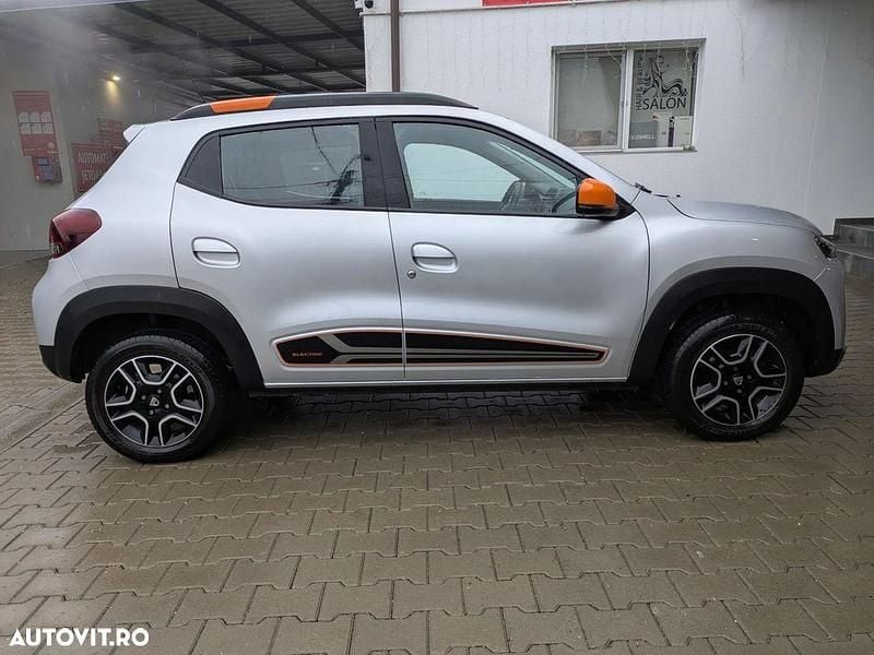 Culoareargint Second-hand 2022 Dacia Spring Comfort Plus Hatchback | 7.990 EUR (Preț OK) - Imagine 1/4