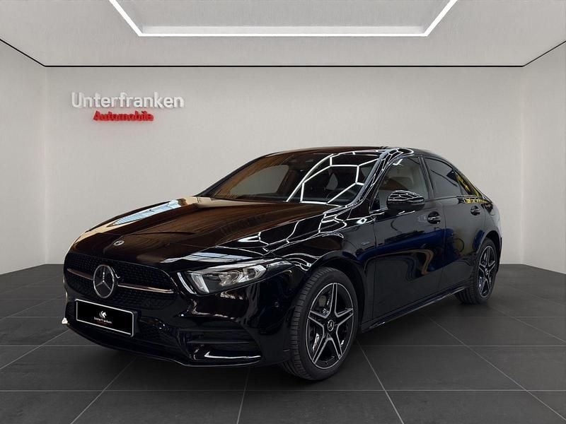 Utilizat 2020 Mercedes A250 AMG line | 29.587 EUR - Imagine 1/1