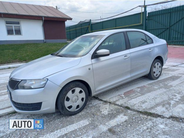 Utilizat 2014 Skoda Rapid Berlinǎ | 6.900 EUR (Scump) - Imagine 1/4
