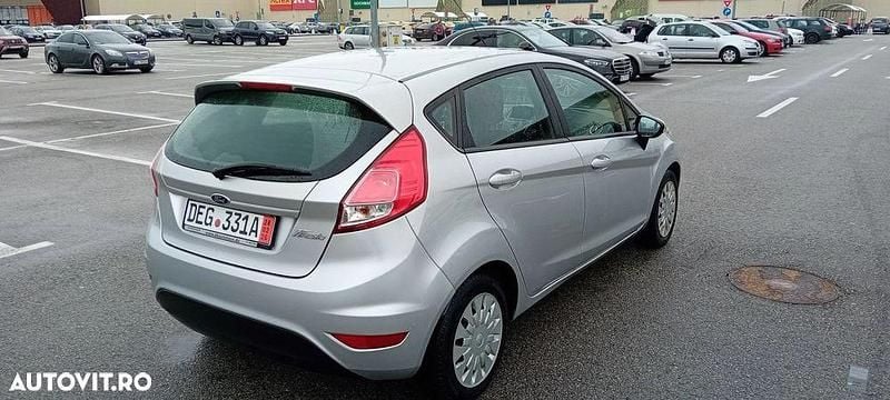 Second-hand Ford Fiesta 95 CP (69 kW) 2015 Culoaregri