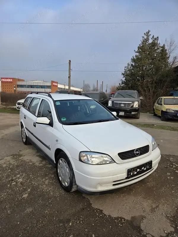 Alb Utilizat 2009 Opel Astra Break | 3.100 EUR (Puțin scump) - Imagine 1/4