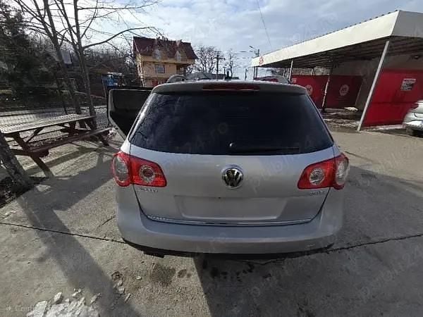 Second-hand VW Passat 103 CP (75 kW) 2009 Argintiu Break