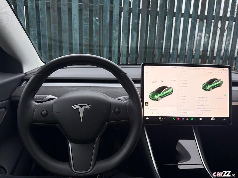 Second-hand Tesla Model 3 81 kW (111 CP) 2020 Berlinǎ