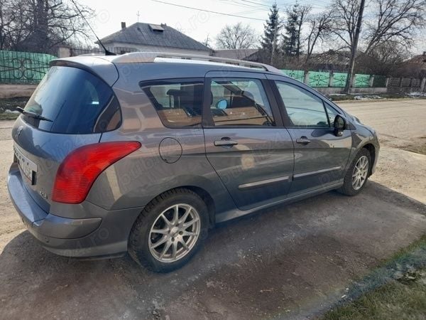 Utilizat 2009 Peugeot 308 Break | 1.900 EUR (Preț bun) - Imagine 1/4