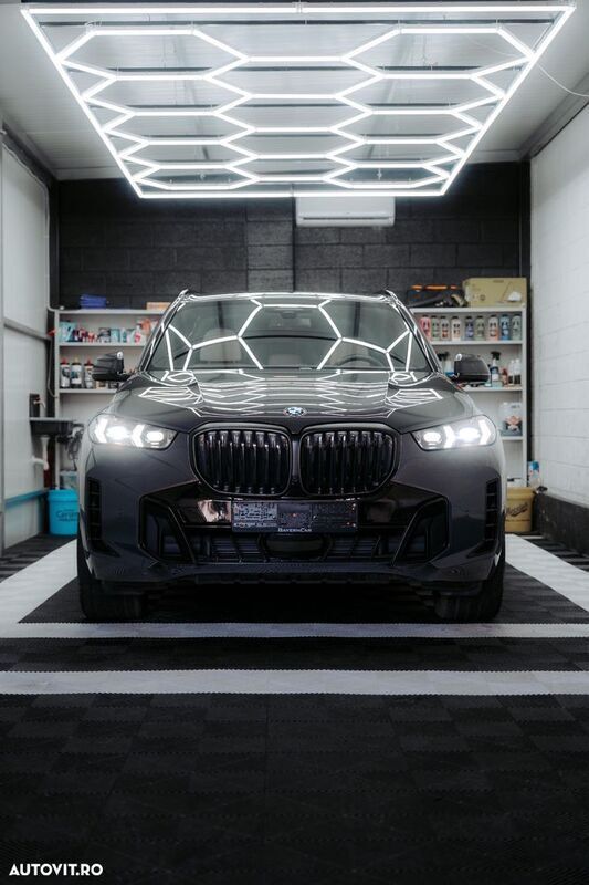 Gri Utilizat 2024 BMW X5 SUV | 86.000 EUR - Imagine 1/4