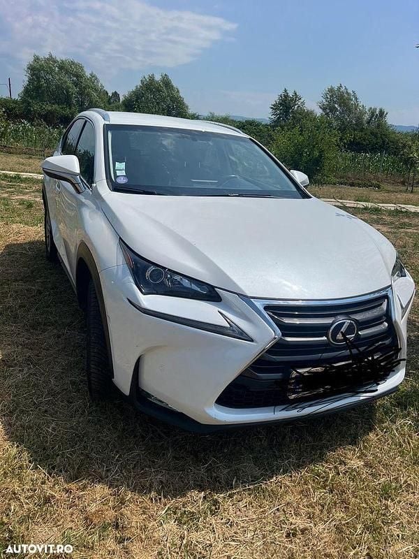Culoarealb Utilizat 2017 Lexus NX300h Business Edition SUV | 19.600 EUR - Imagine 1/4