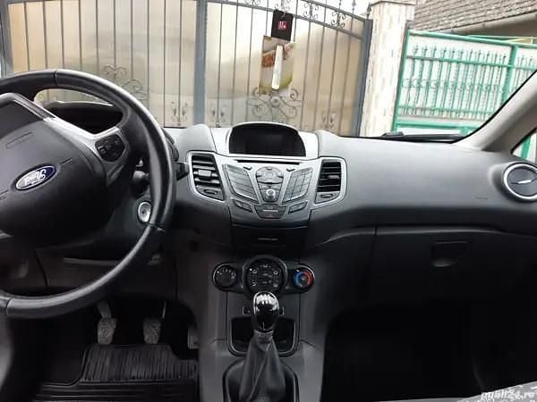 Second-hand Ford Fiesta 100 CP (73 kW) 2016 Hatchback
