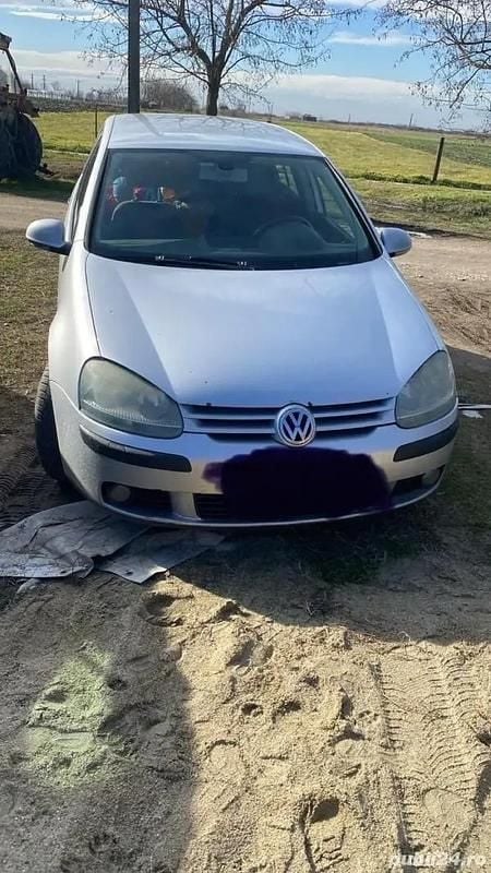 Gri Utilizat 2005 VW Golf V Hatchback | 950 EUR (Super Preț) - Imagine 1/4