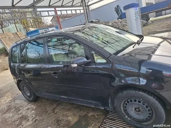 Second-hand VW Touran 150 CP (110 kW) 2004 Monovolum