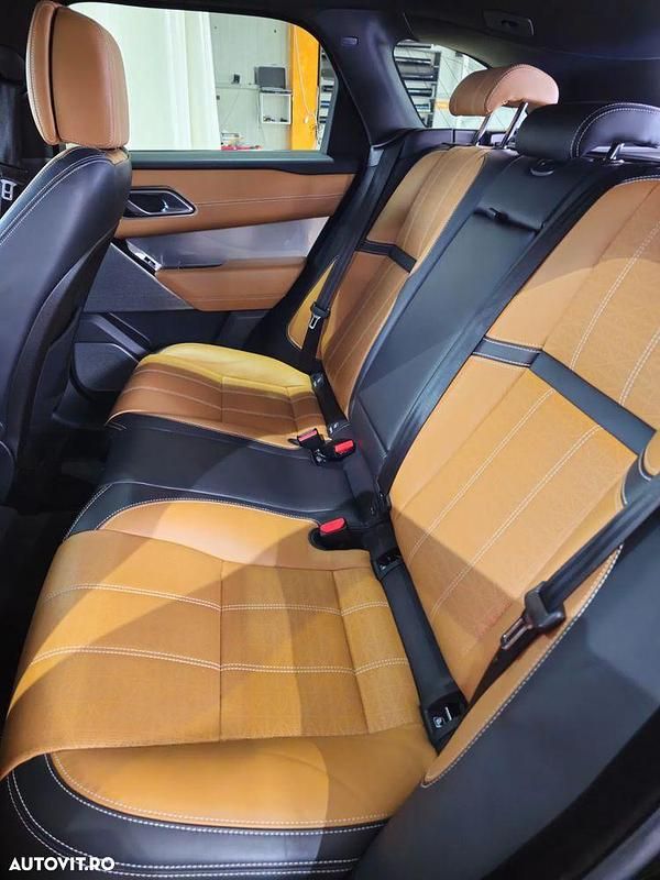 Second-hand Land Rover Range Rover Velar SE Dynamic 300 CP (220 kW) 2021 Culoarenegru SUV