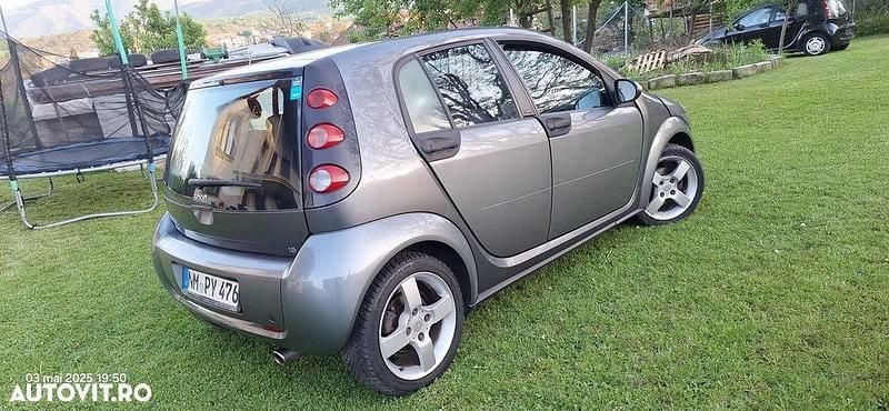 Second-hand Smart ForFour 109 CP (80 kW) 2004 Culoareargint Hatchback