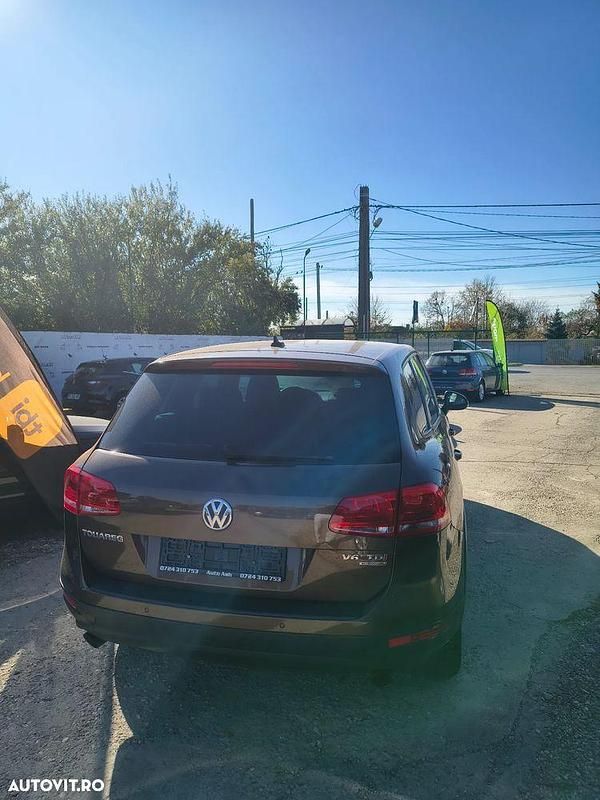 Second-hand VW Touareg 245 CP (180 kW) 2014 Culoaremaro SUV