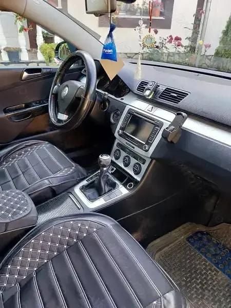 Utilizat 2009 VW Passat Berlinǎ | 3.300 EUR (Preț OK) - Imagine 1/4