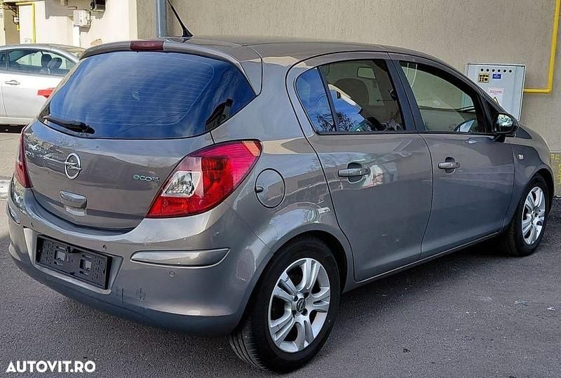 Second-hand Opel Corsa Selection 95 CP (69 kW) 2011 Culoaregri Hatchback