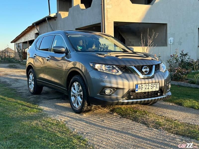 Gri Utilizat 2016 Nissan X-Trail SUV | 11.800 EUR (Preț OK) - Imagine 1/4