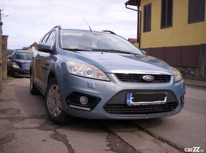Gri Utilizat 2008 Ford Focus | 1.999 EUR (Preț OK) - Imagine 1/4