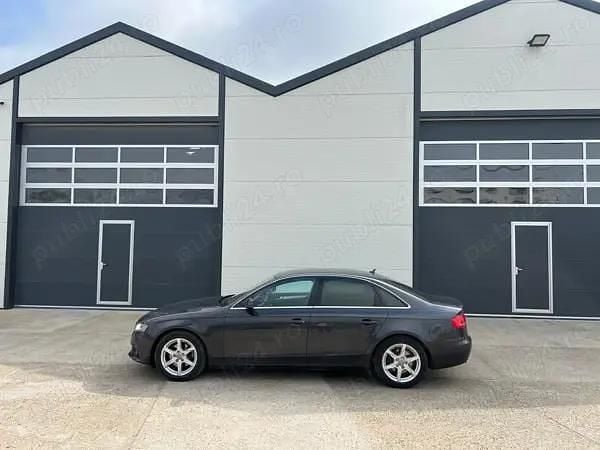 Utilizat 2011 Audi A4 Berlinǎ | 7.450 EUR (Preț OK) - Imagine 1/4