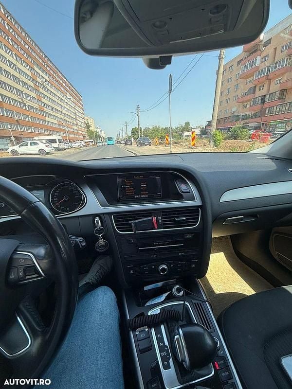 Negru Utilizat 2014 Audi A4 Break | 7.000 EUR (Preț bun) - Imagine 1/4