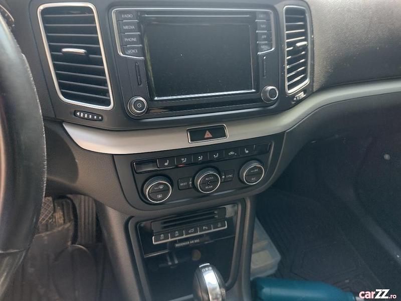 Second-hand VW Sharan Comfortline 150 CP (110 kW) 2018 Culoaregri Monovolum
