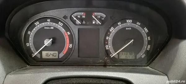 Rosu Utilizat 2007 Skoda Fabia Hatchback | 1.000 EUR (Preț bun) - Imagine 1/4