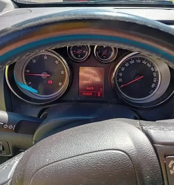 Second-hand Opel Astra 70 CP (51 kW) 2011