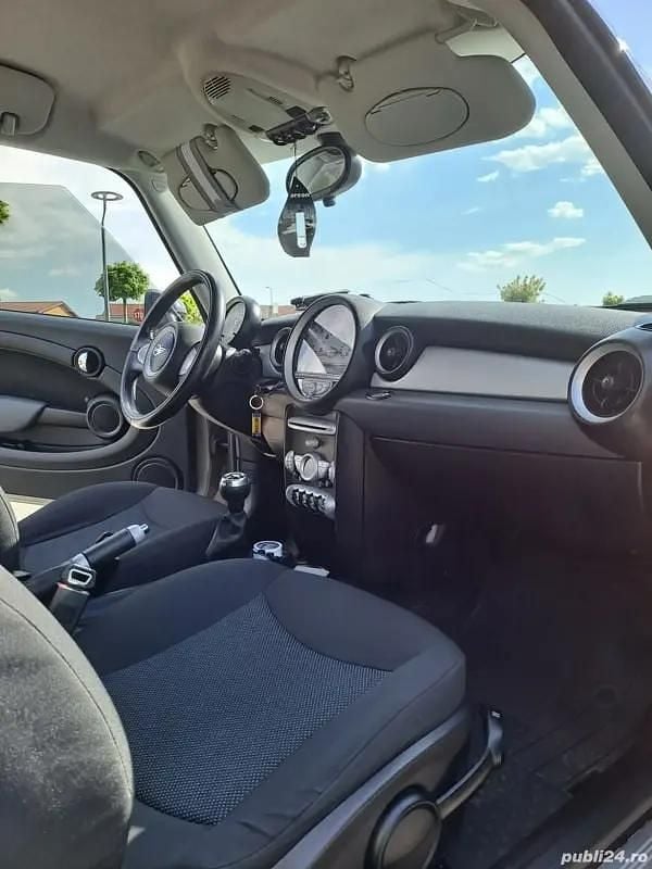 Utilizat 2008 Mini Cooper Hatchback | 3.200 EUR - Imagine 1/4