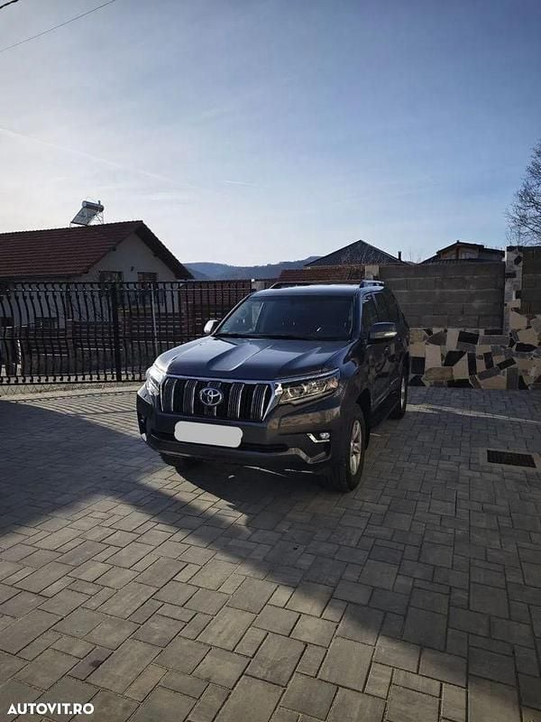 Gri Utilizat 2023 Toyota Land Cruiser SUV | 48.800 EUR (Puțin scump) - Imagine 1/4