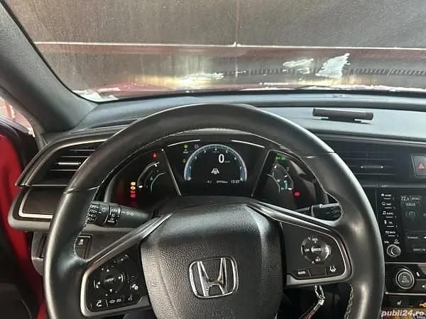 Rosu Utilizat 2021 Honda Civic Hatchback | 15.000 EUR (Preț bun) - Imagine 1/4