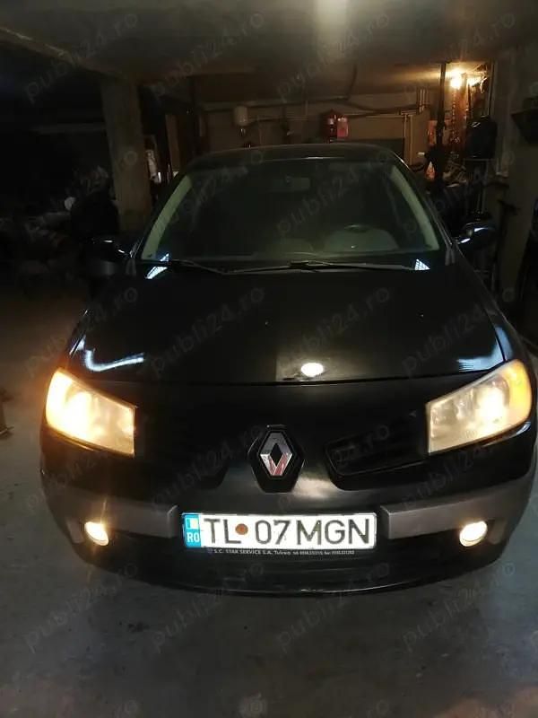 Negru Utilizat 2005 Renault Mégane II Authentique Berlinǎ | 1.400 EUR (Preț bun) - Imagine 1/4